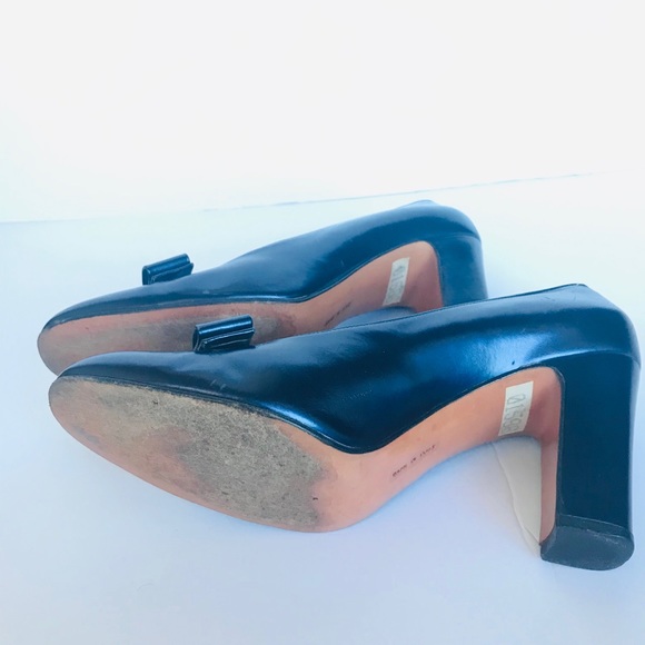 Salvatore Ferragamos purple pumps - Picture 4 of 8